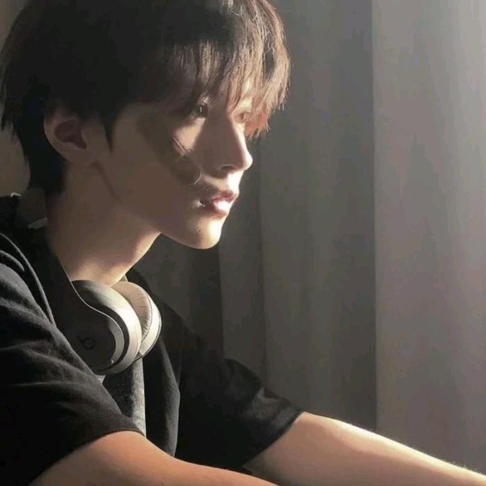 暮雨成风 绘入此山间