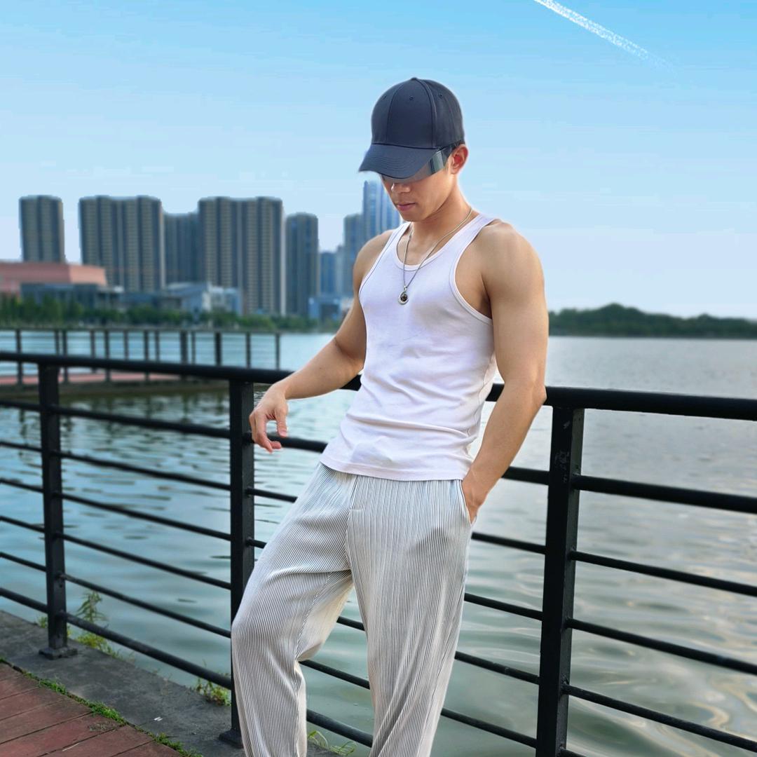 腹肌邱