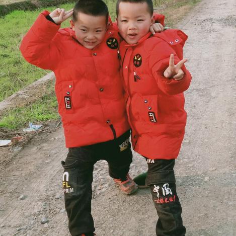 两个孩子妈妈