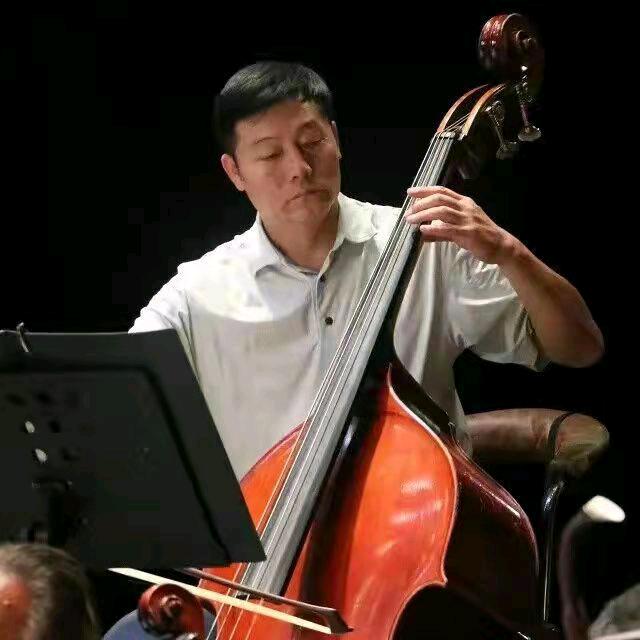 李和龙美声唱法和低音提琴老师