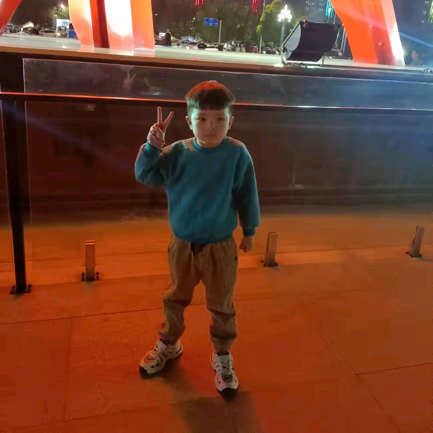 韩情脉脉