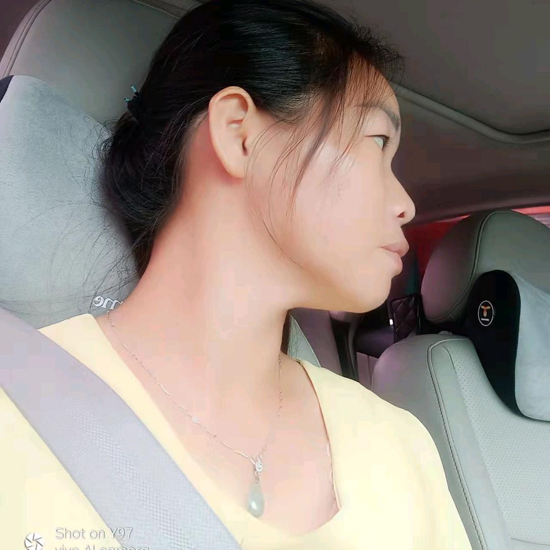 💗左听右冒小可爱