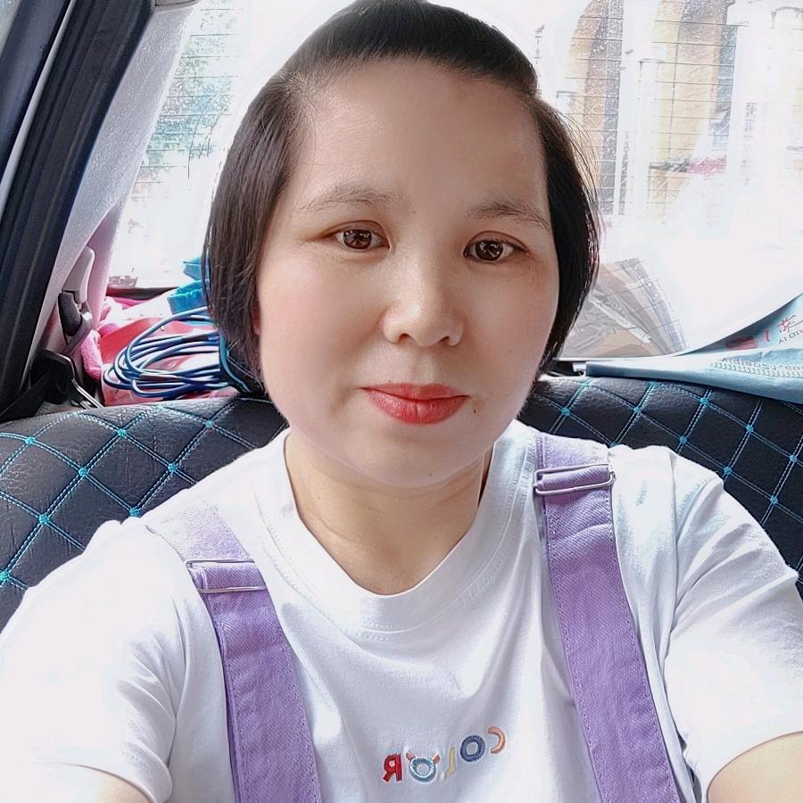 何大姐。华姐姐