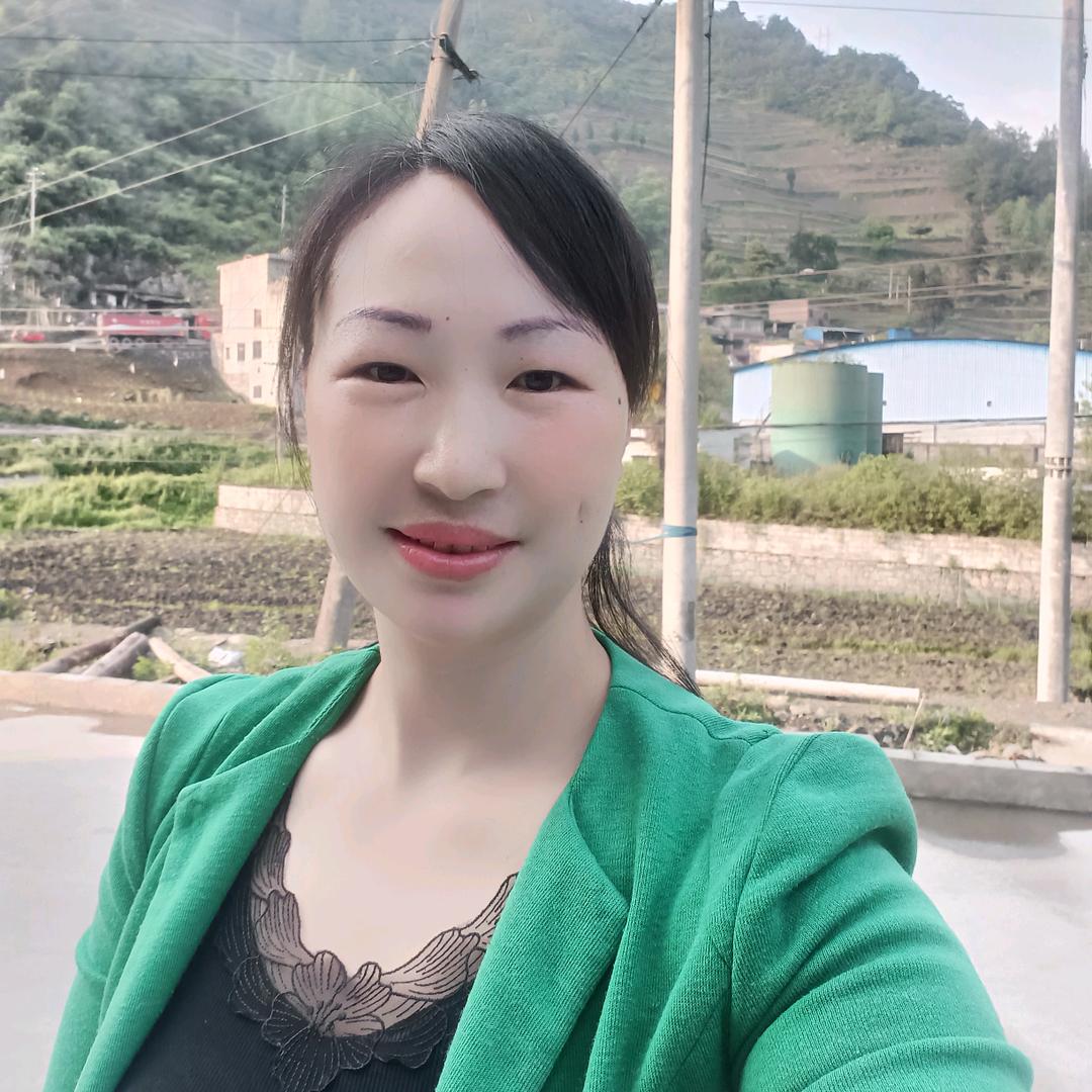 嫣然一笑