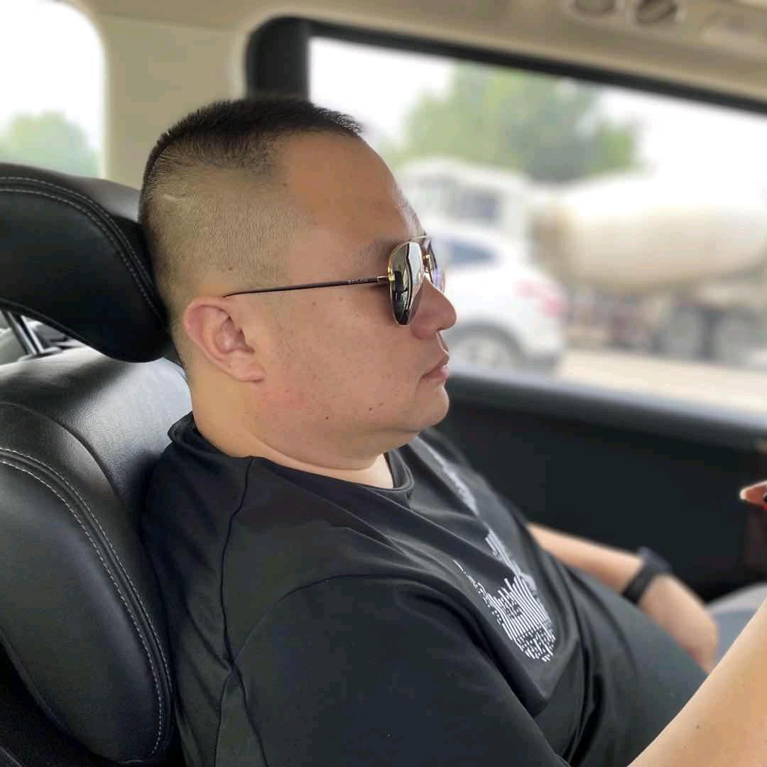 邢台市信都区羊之味，(胖哥)烤全羊。