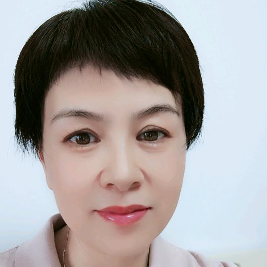 陈英