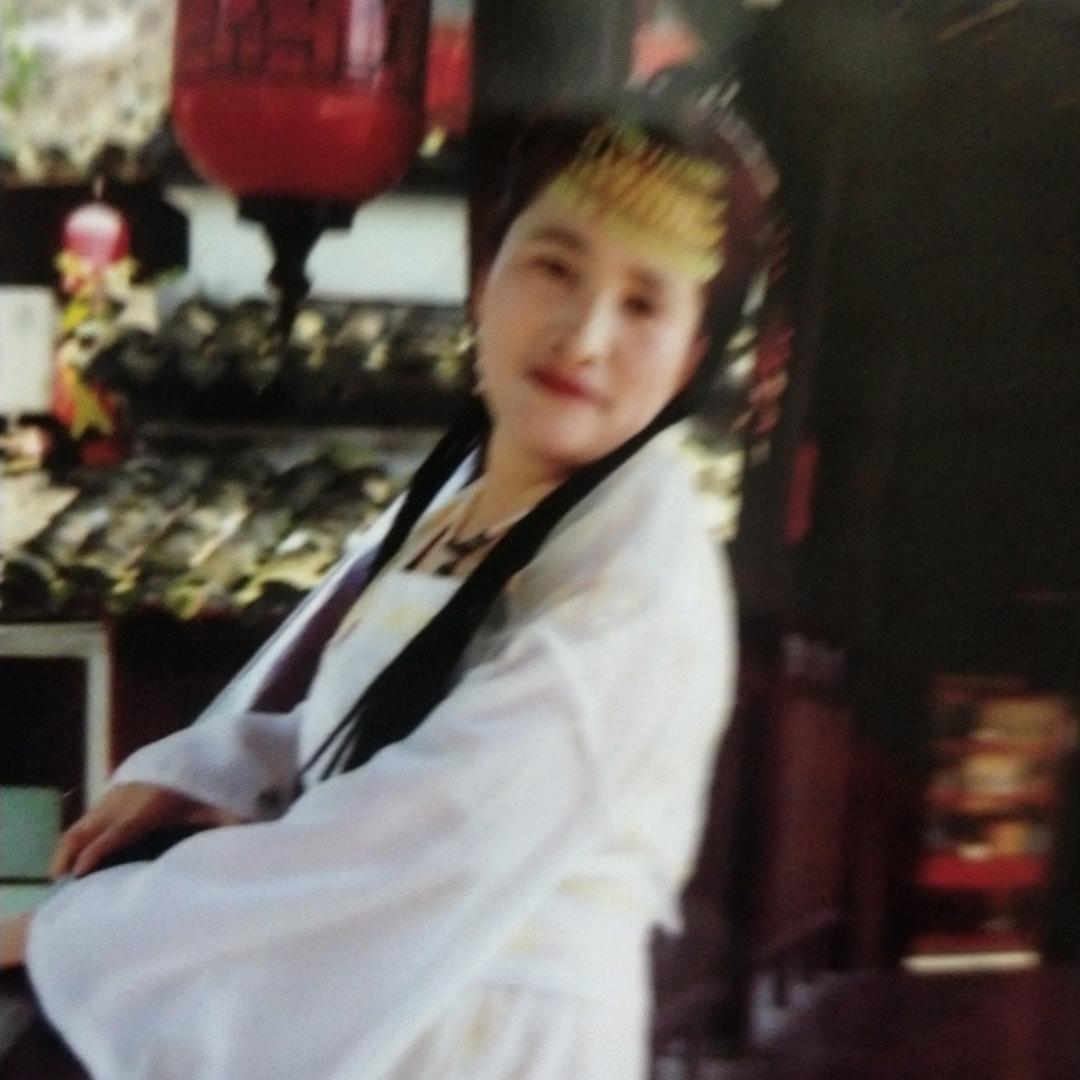 李金霞
