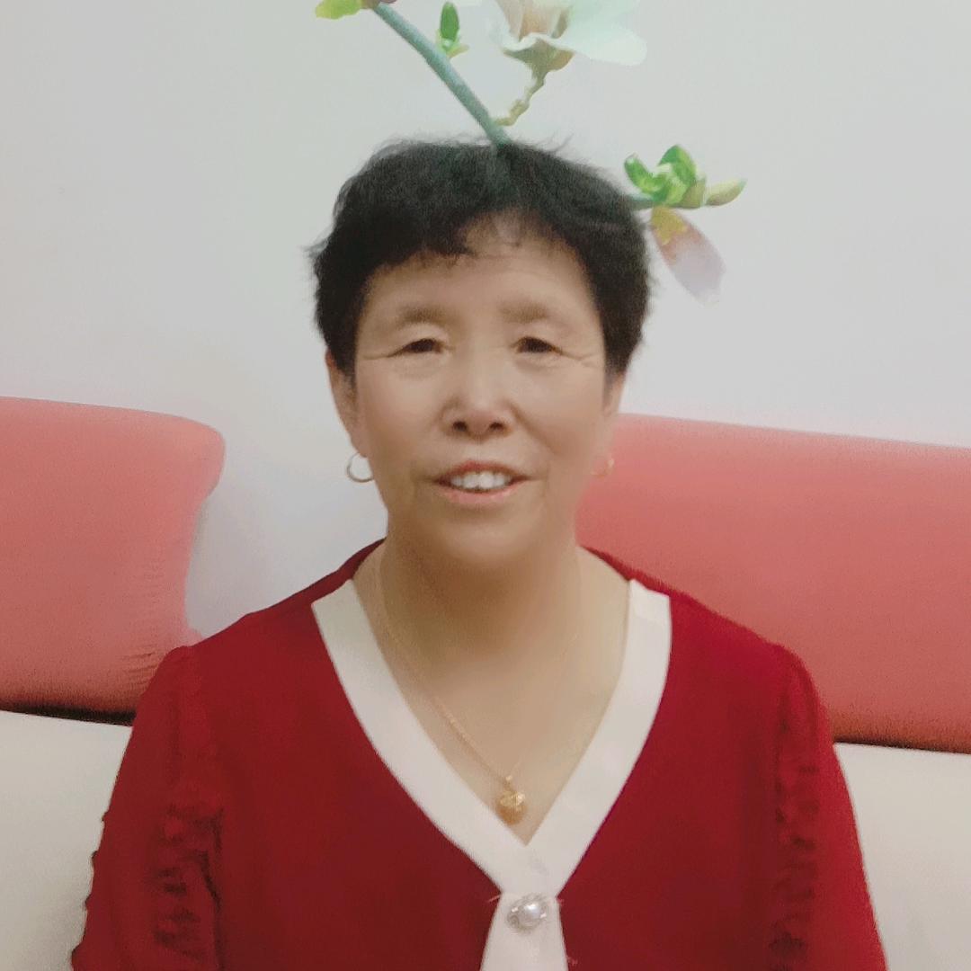 张金英