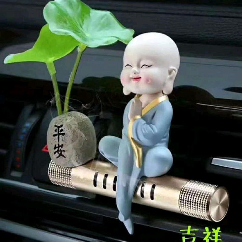 张霞