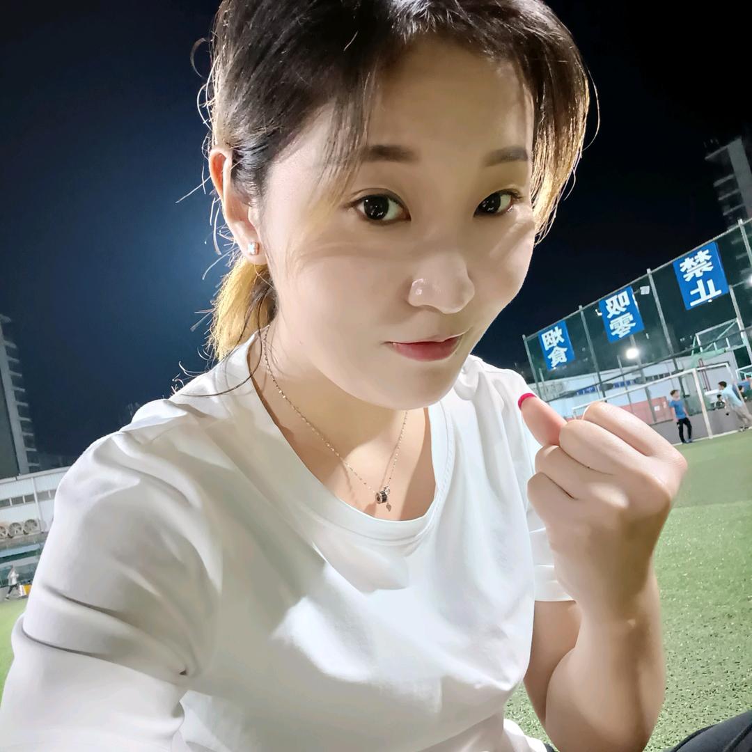 三丫头萌芽《商品在橱窗》