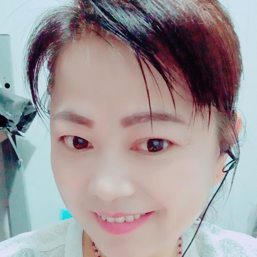 黄四姐不定时开播。认识你就是缘份哟