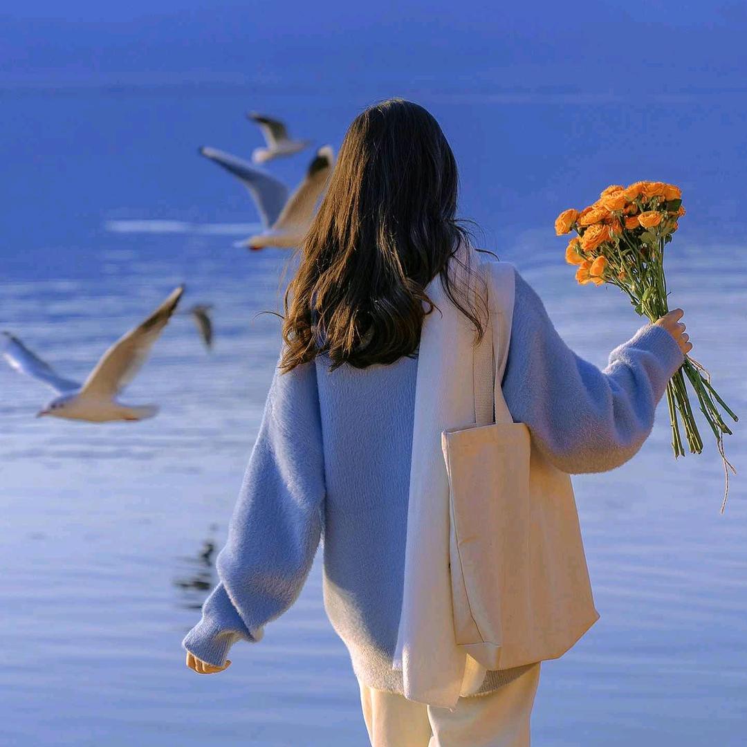 七色彩虹看蓝天