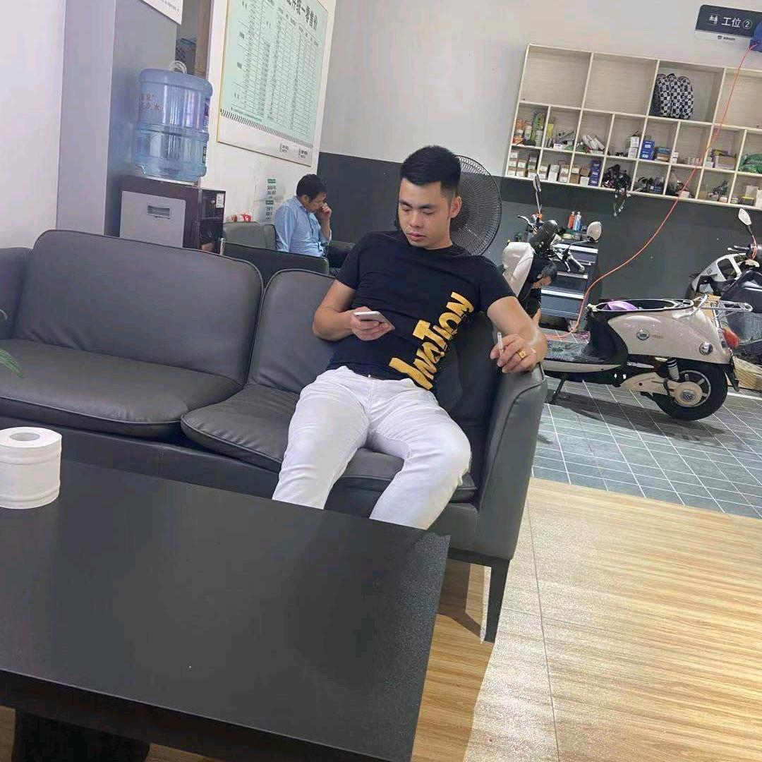 行走的韦先生