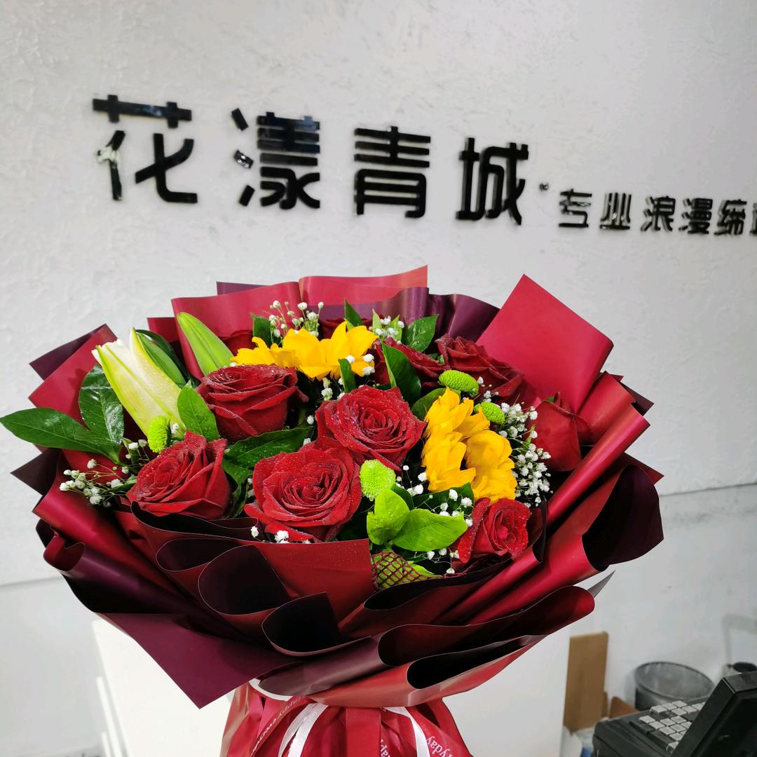 @喜•🌸 花漾青城