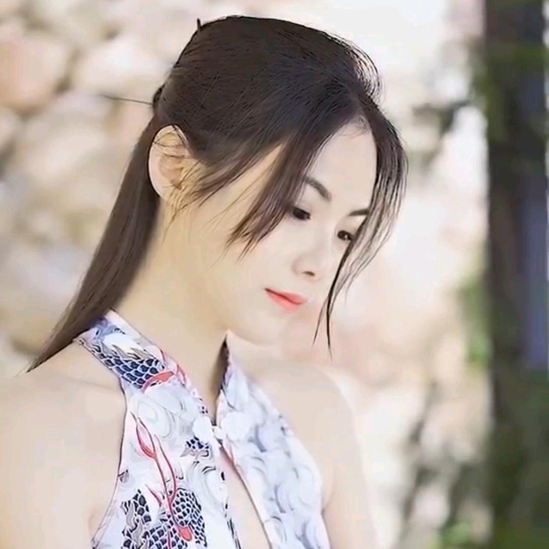阿莲