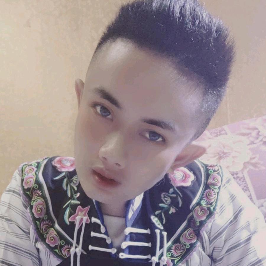 我姓韦！切围不了你的心❤❤❤