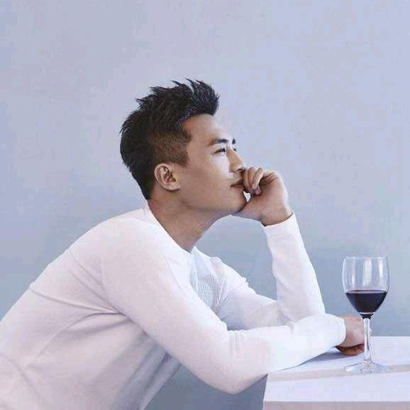 ღ᭄এ杯中烈酒໌ᮨ🚬敬余生🍶དྷ༗࿐