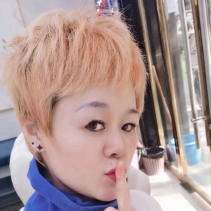 龙泉驿区龙泉街办红艺美发店