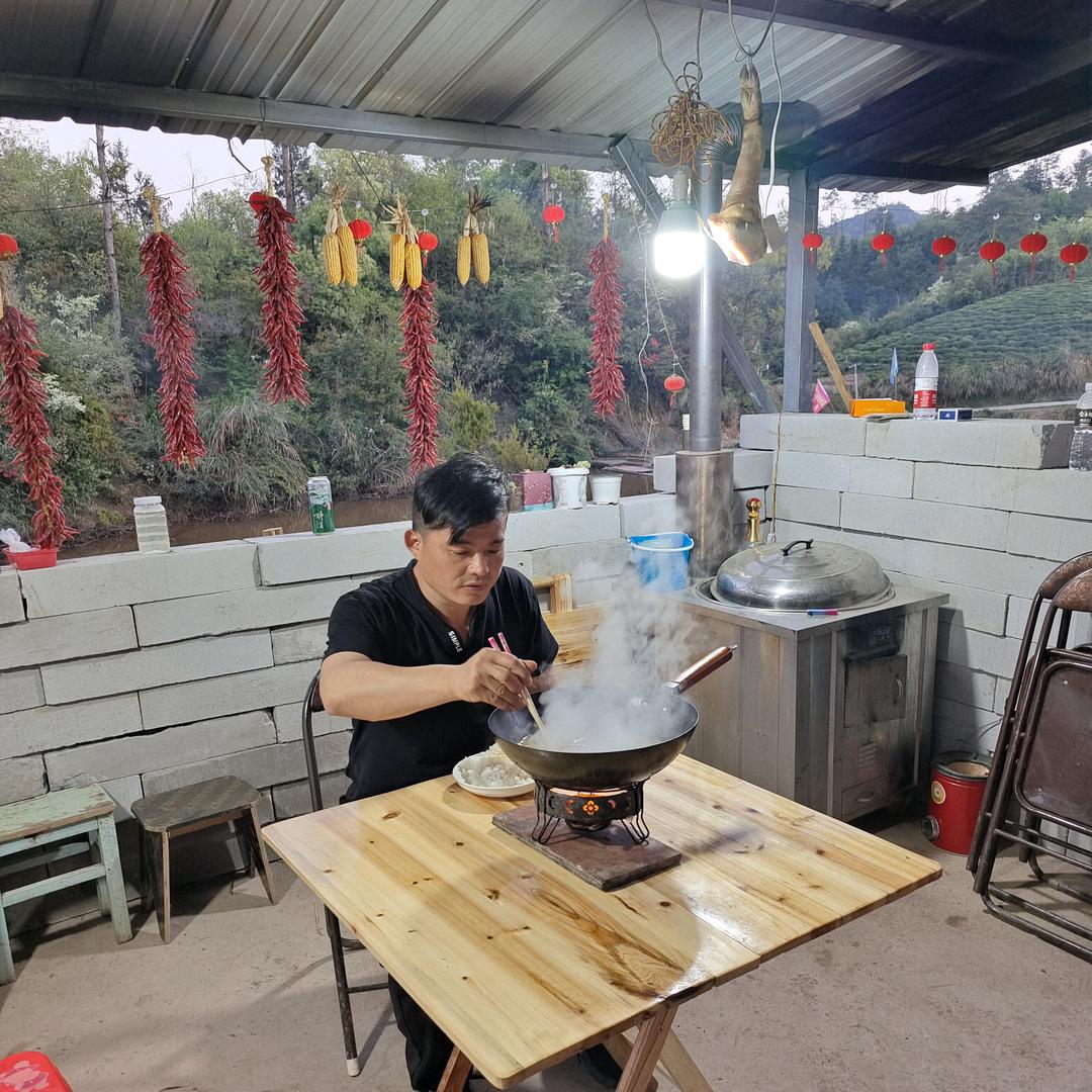国权有洞鸡