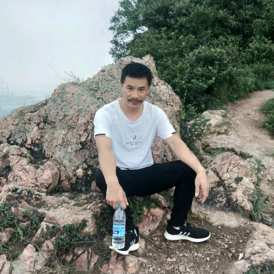 🇨🇳 大胡子