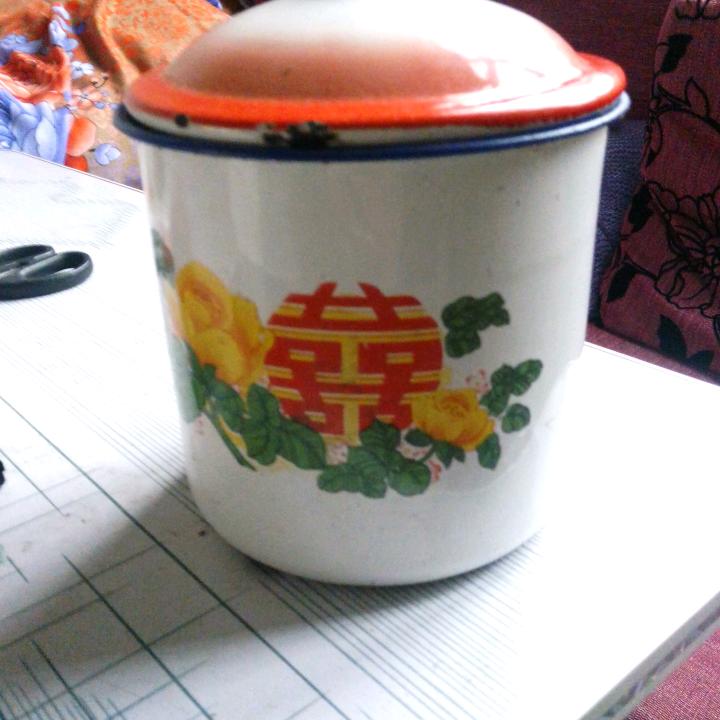 杯子。
