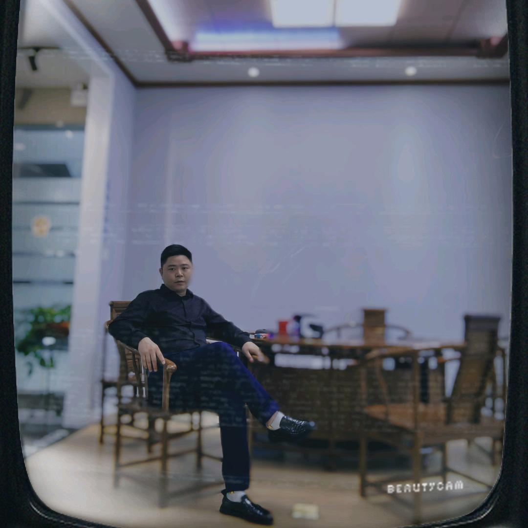 尹磊