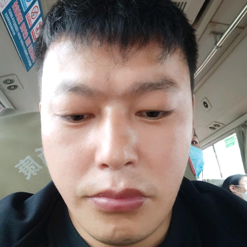 小杨快快乐乐。