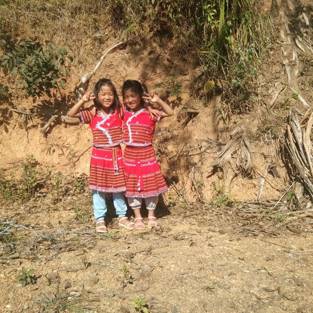 尹安正，1芒卡镇芒蚌组