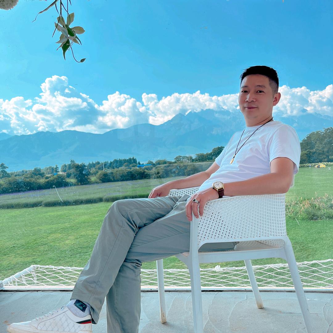 云南八号当铺商贸有限公司