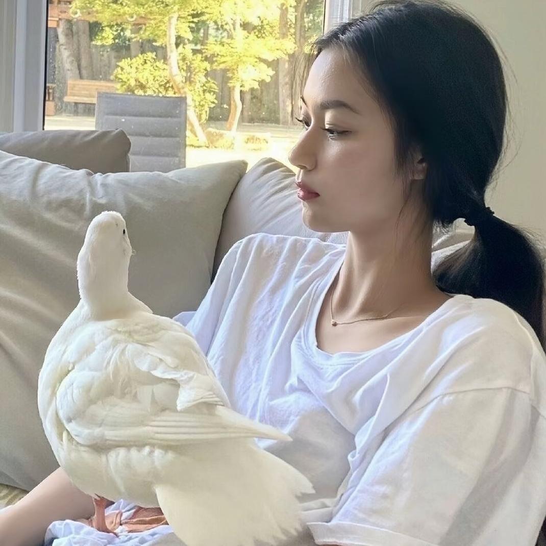 一个美女而已ʰʰʰ