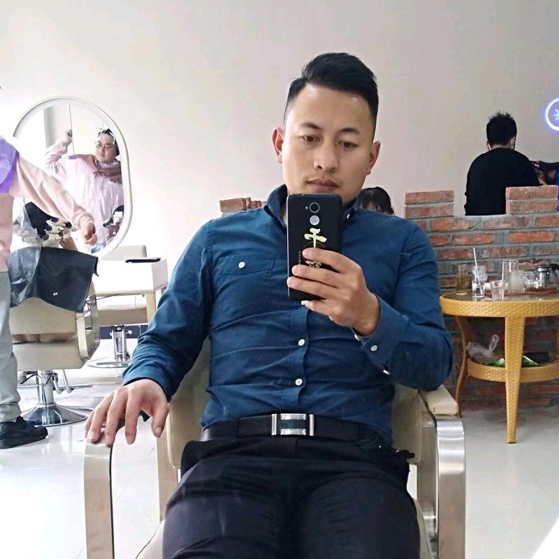 芒市老表二手家具店（个体工商户）