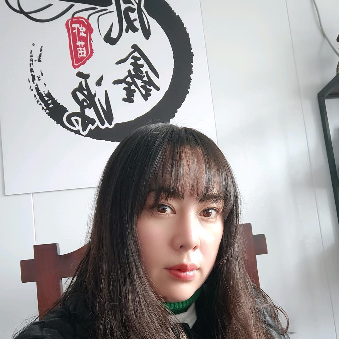 凤鑫源（养虾女小凤）