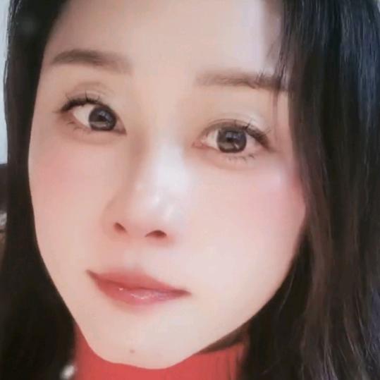 艾米拉⚡️⚡️