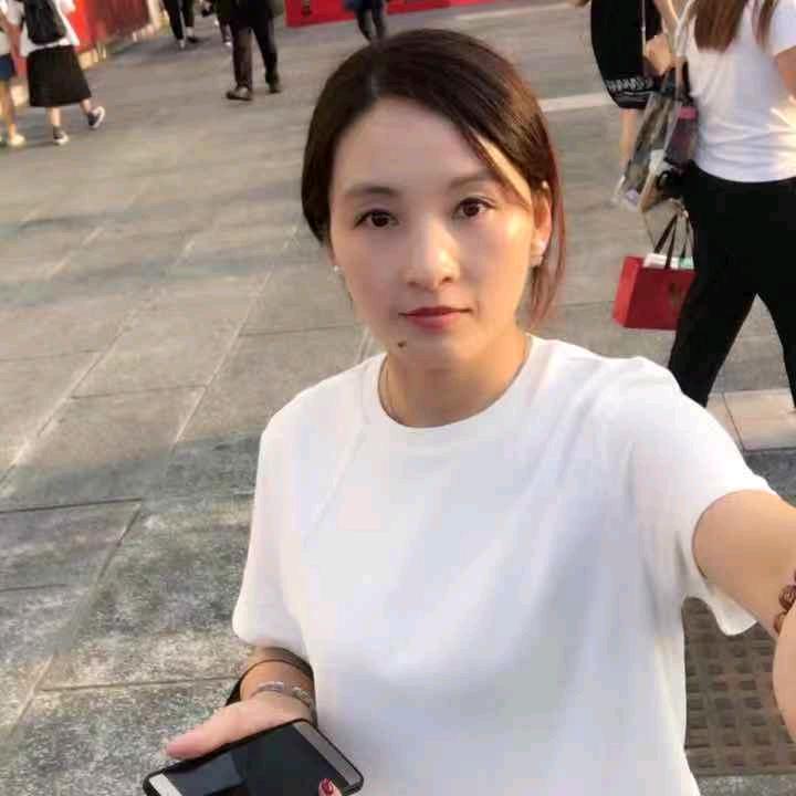 昆山KTV：总监：刘小丽