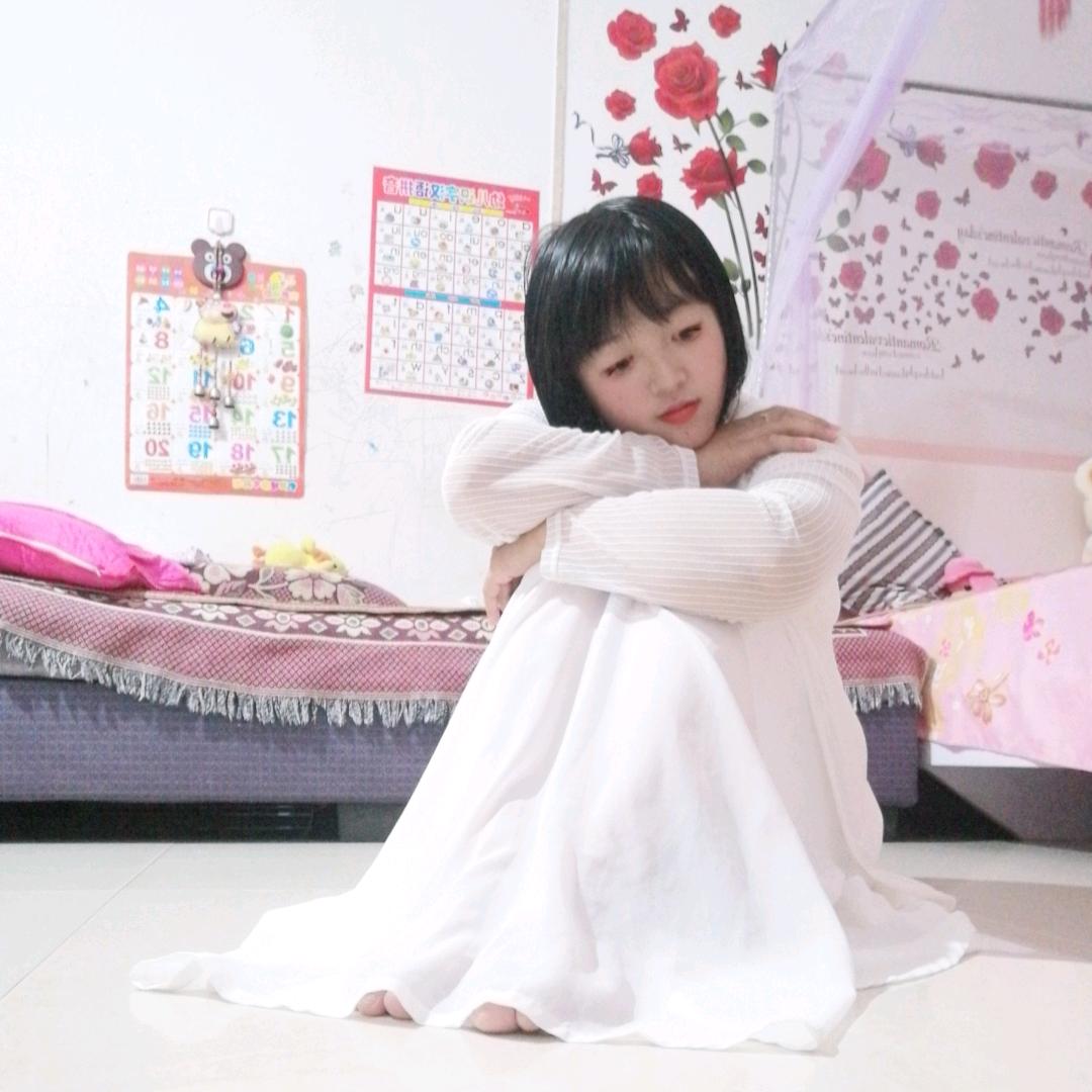 带着眼淚呿蓅蒗