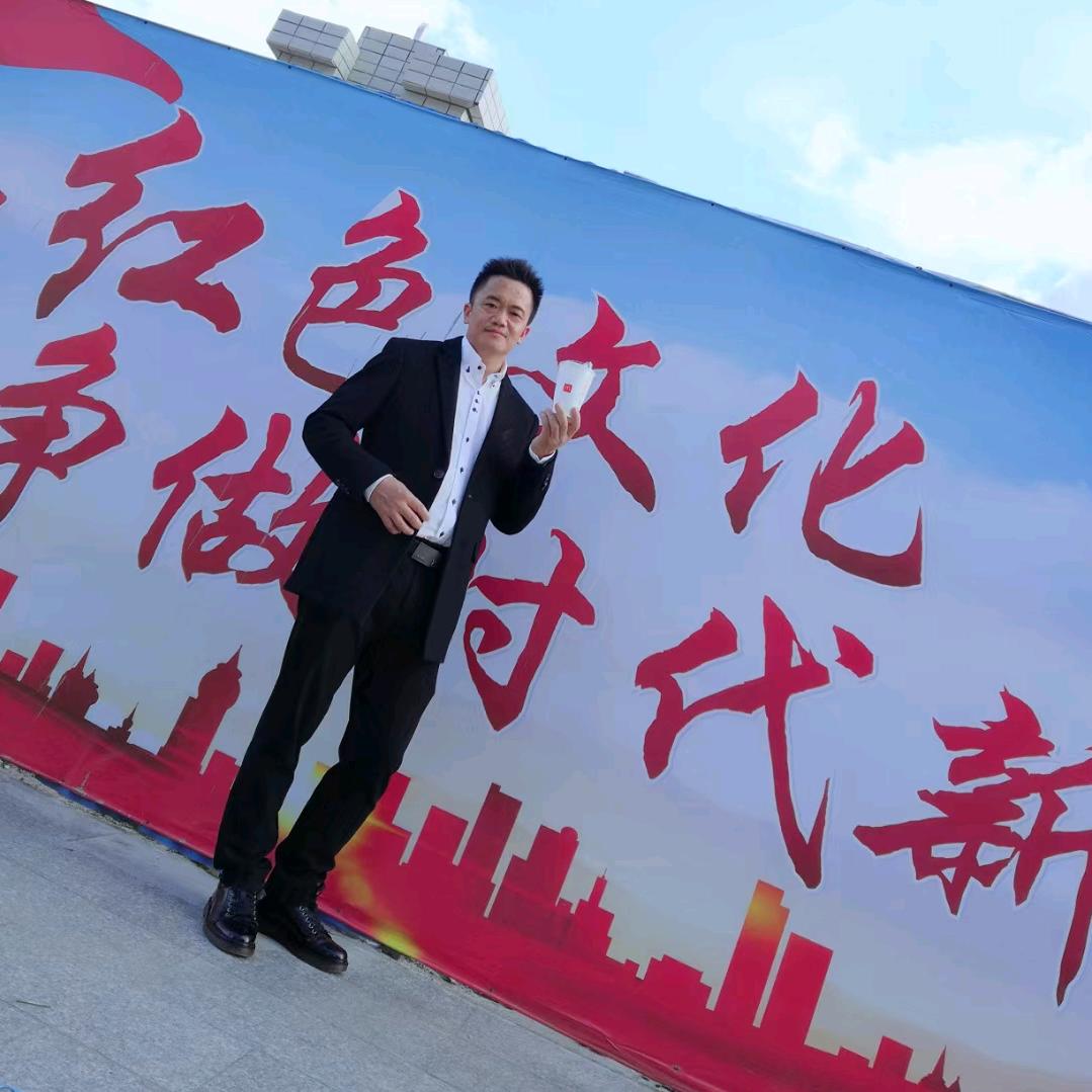 恋字的杨哥