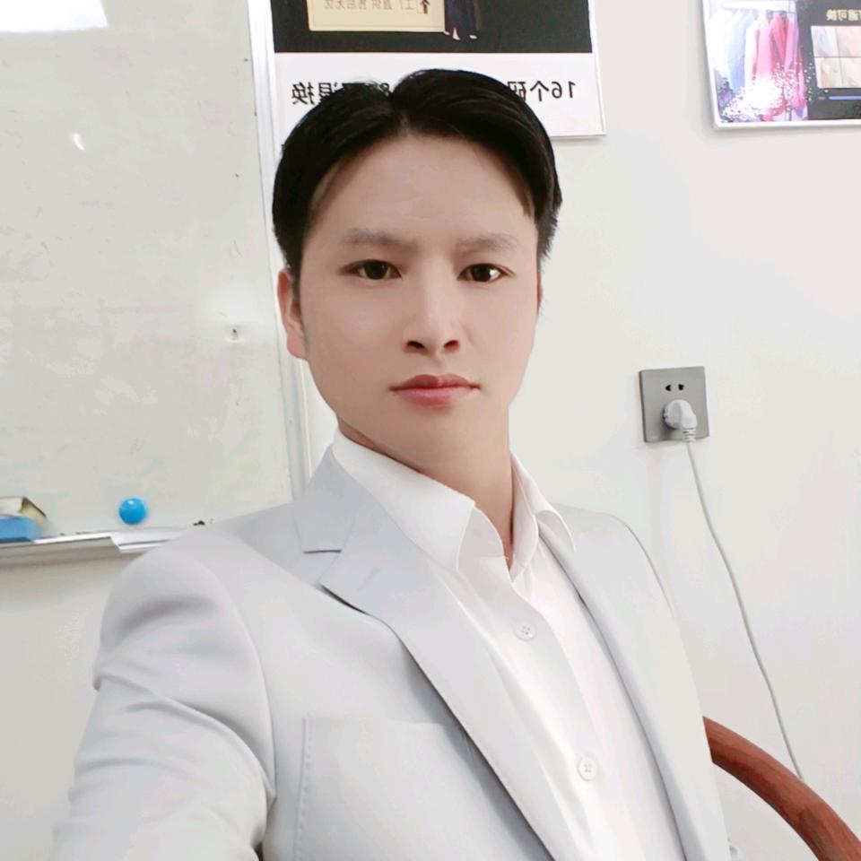 衣立方小吴