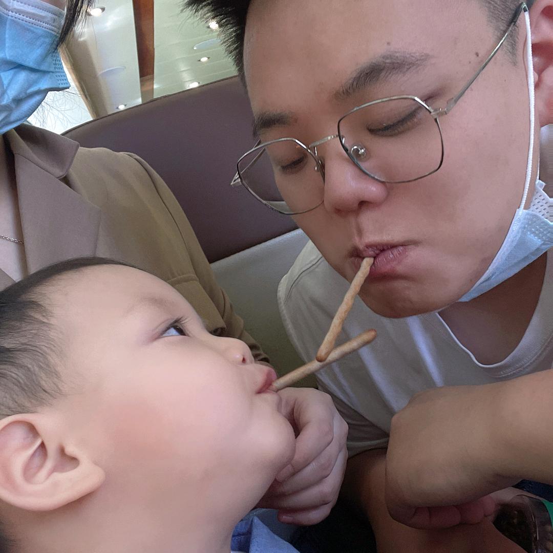 华岩陶瓷市场国顺陶瓷鄢淑梅