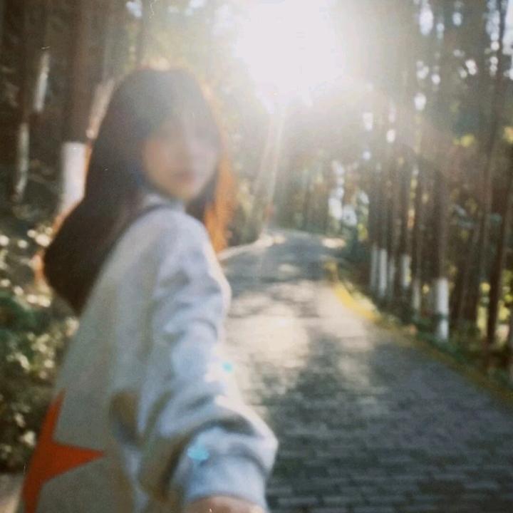 没头脑_·