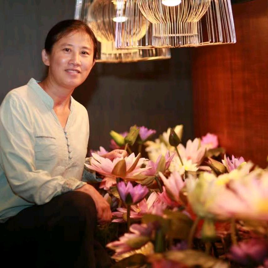 精进 禹彤