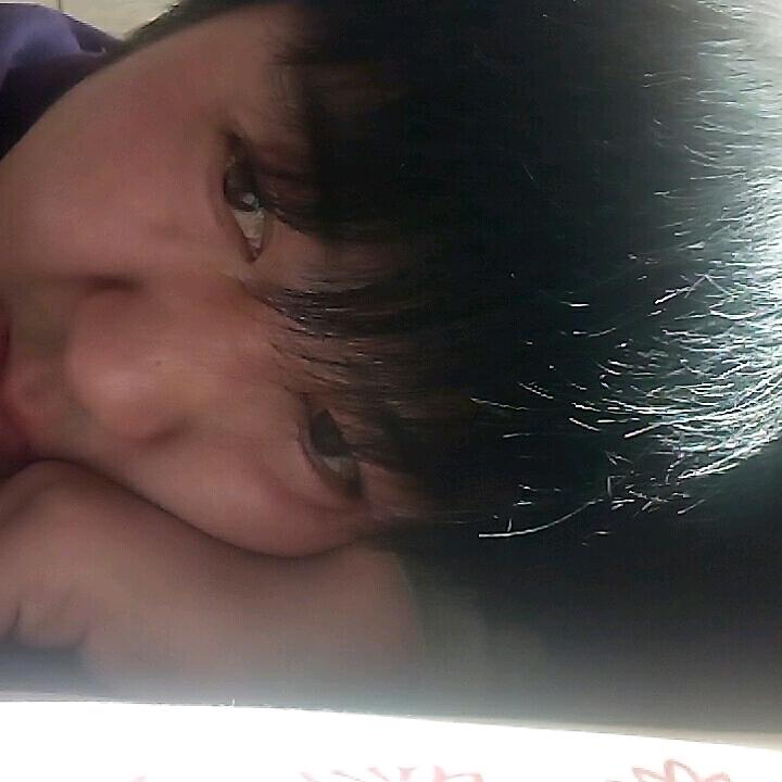 眼泪卑微了诺言