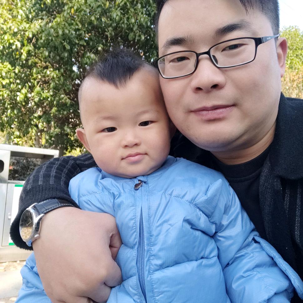 李浩