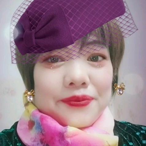 美美.