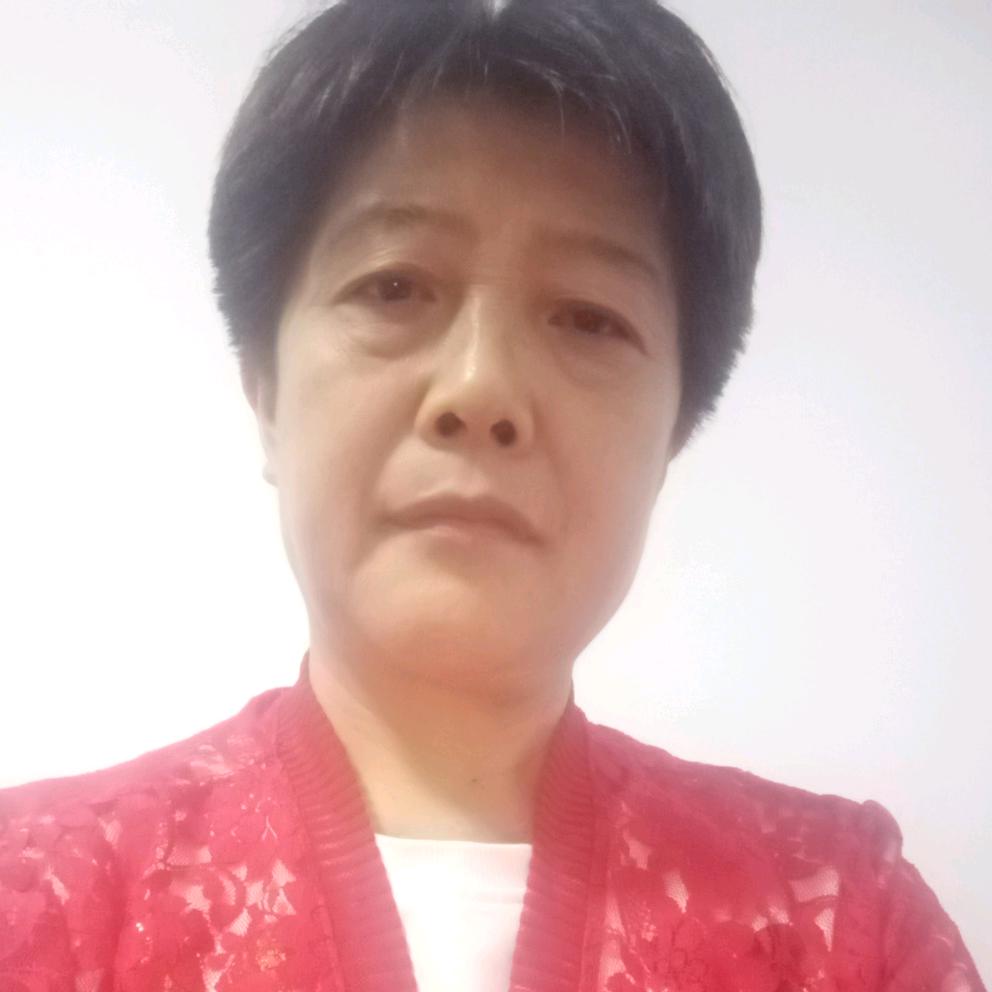 何武琼