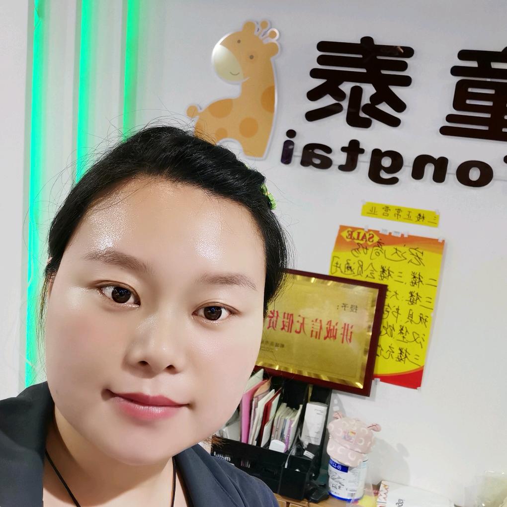 小不点霞姐