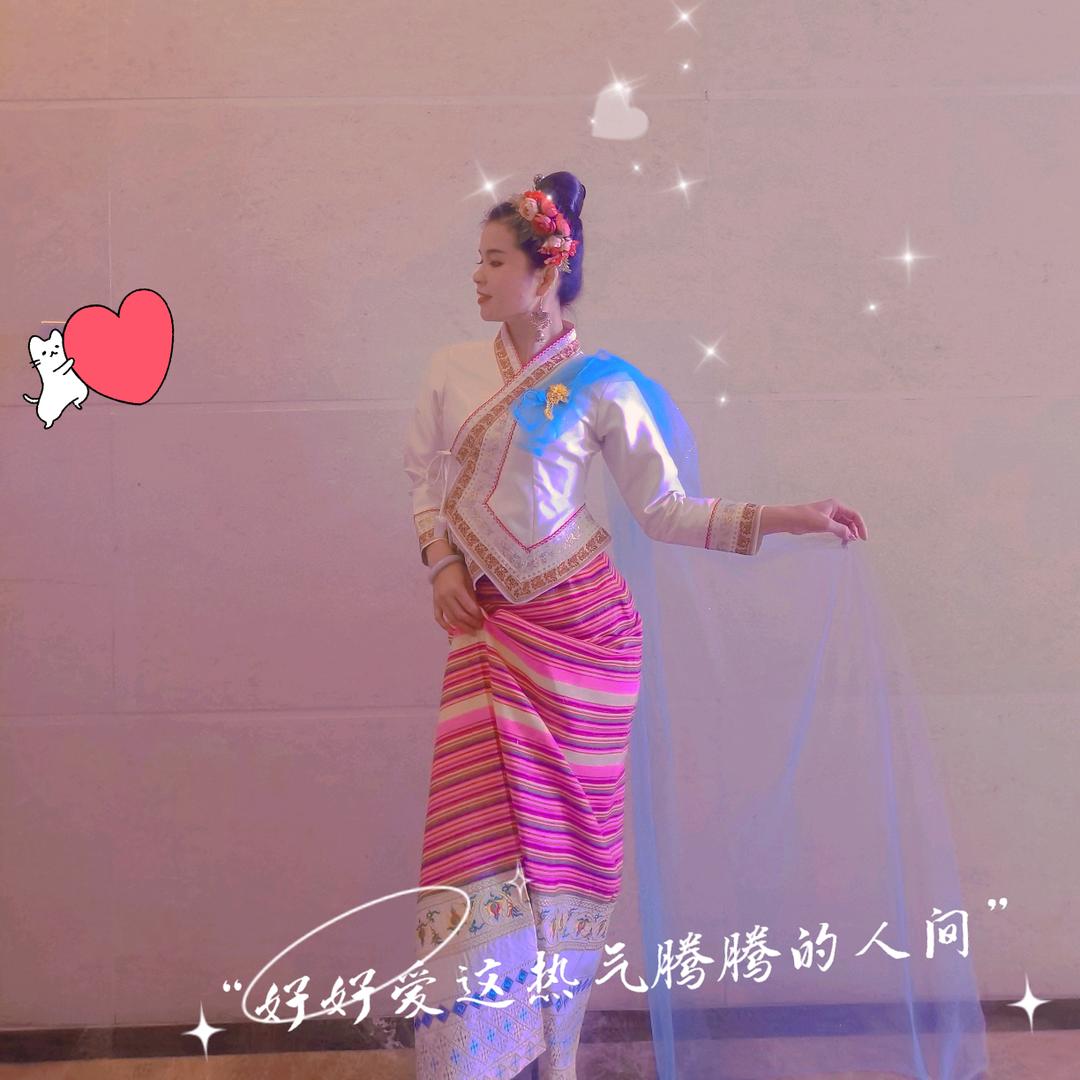 主持人玉旺叫