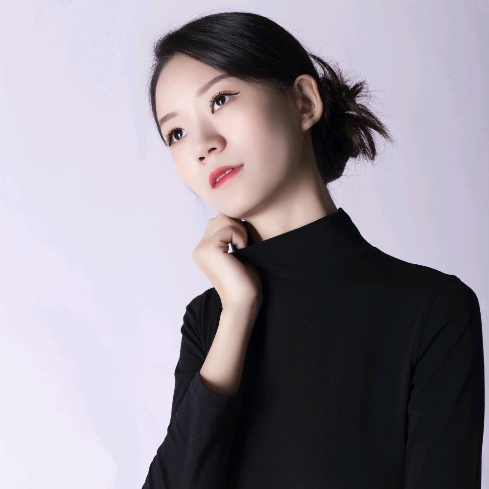 小黎收木头