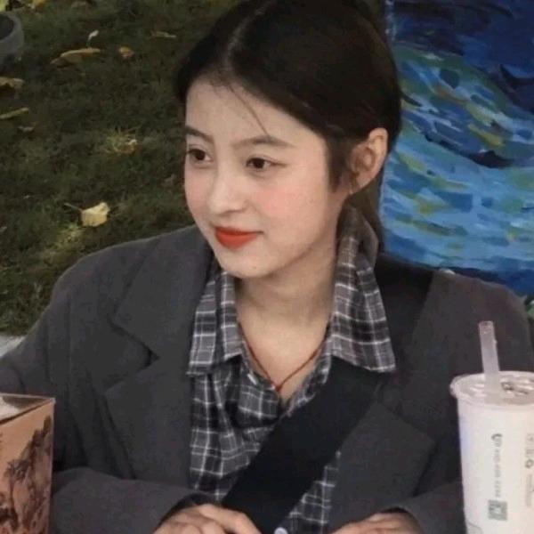 爱吃饭的婧婧子