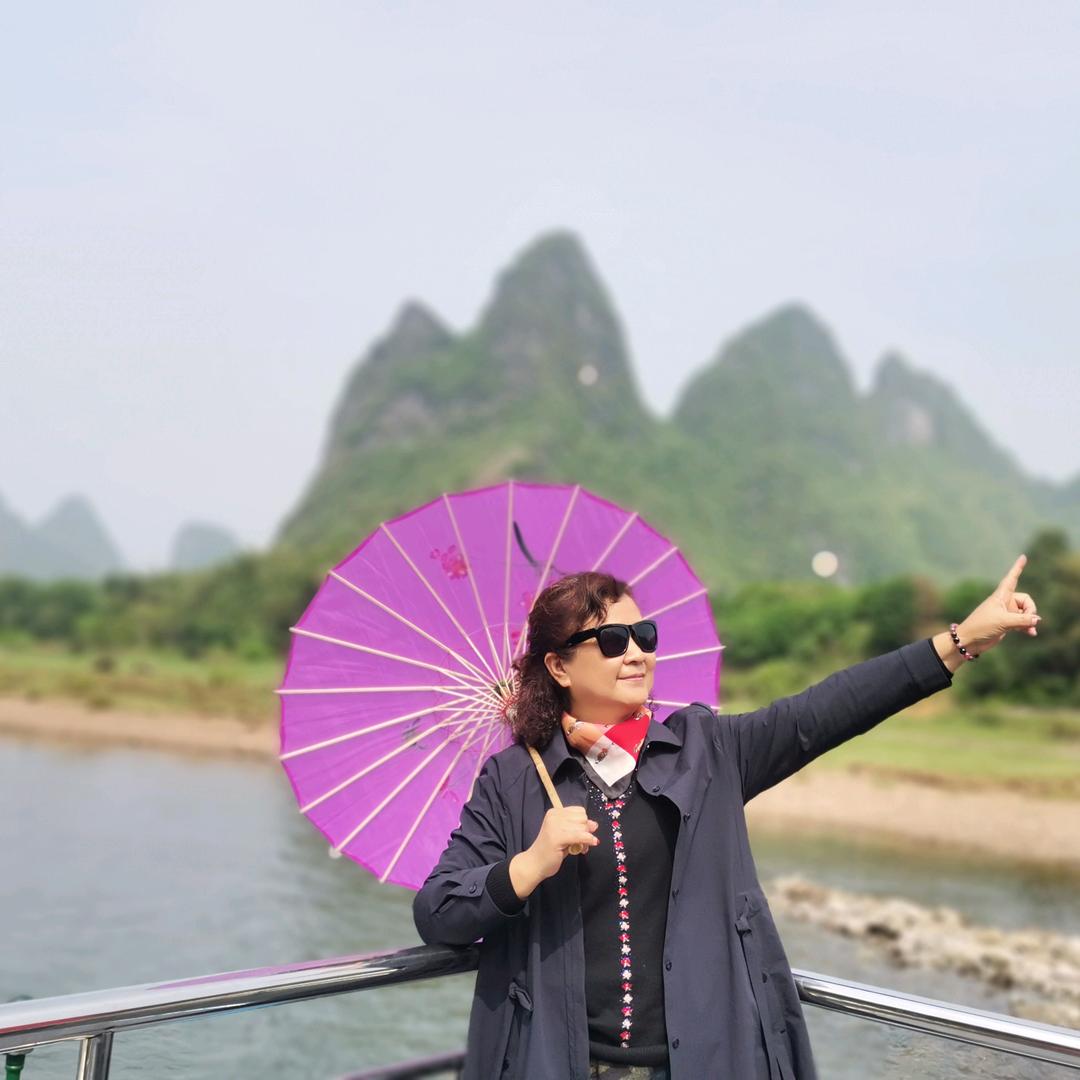 彩云霞光