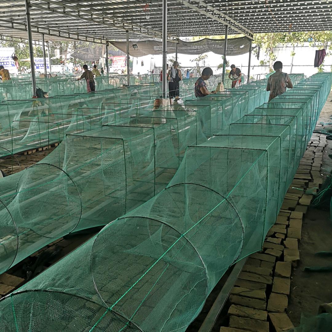 飞翔鱼网加工厂